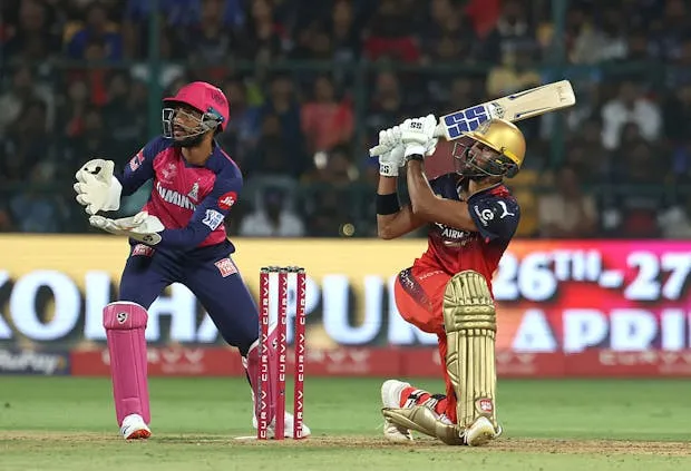 IPL teams bowling attack disrupting batting lineup match